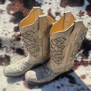 Corral Beige Embellished Western Cowboy Boots